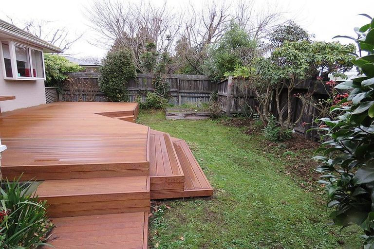 Photo of property in 72 Grahams Road, Burnside, Christchurch, 8041