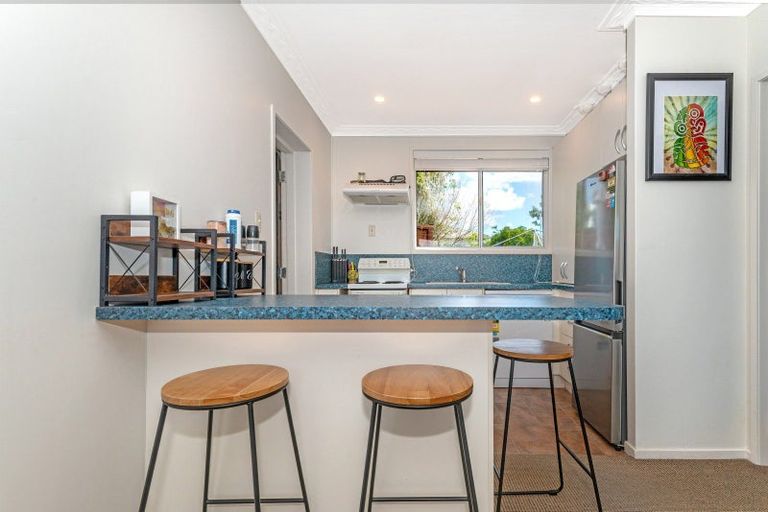 Photo of property in 2/10 Queens Road, Elgin, Gisborne, 4010