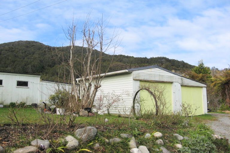 Photo of property in 63 Taylor Street, Taylorville, Greymouth, 7805