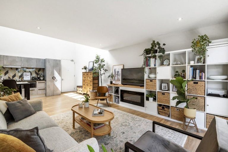 Photo of property in 1d/2 Dickens Street, Grey Lynn, Auckland, 1021