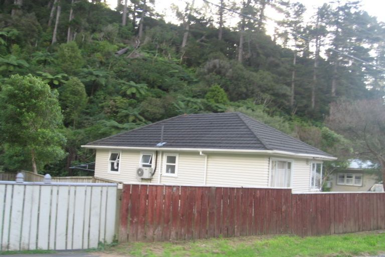 Photo of property in 36 Sunny Grove, Wainuiomata, Lower Hutt, 5014