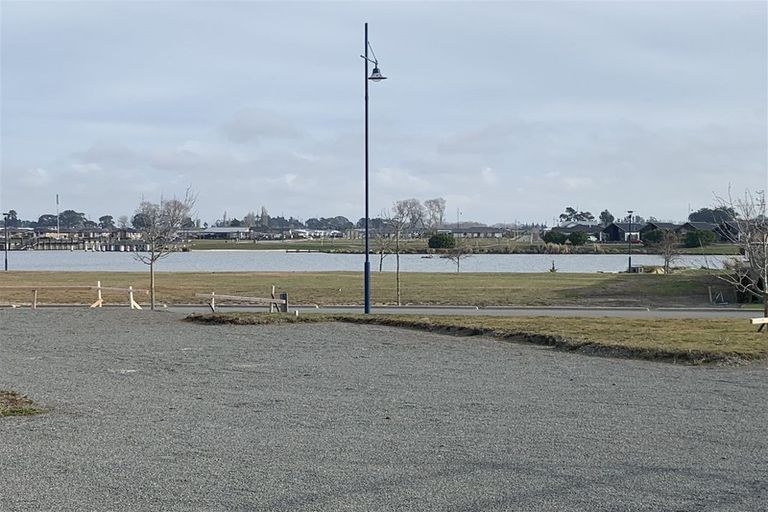 Photo of property in 1 De Surville Way, Pegasus, 7612