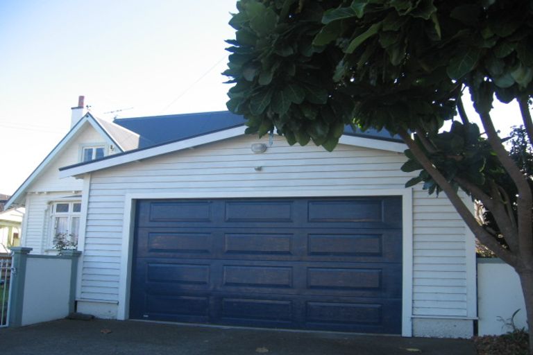 Photo of property in 129 Kings Crescent, Hutt Central, Lower Hutt, 5010