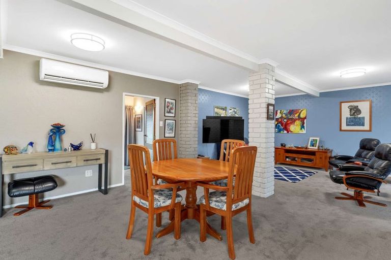 Photo of property in 4 Willow Avenue, Hannahs Bay, Rotorua, 3010