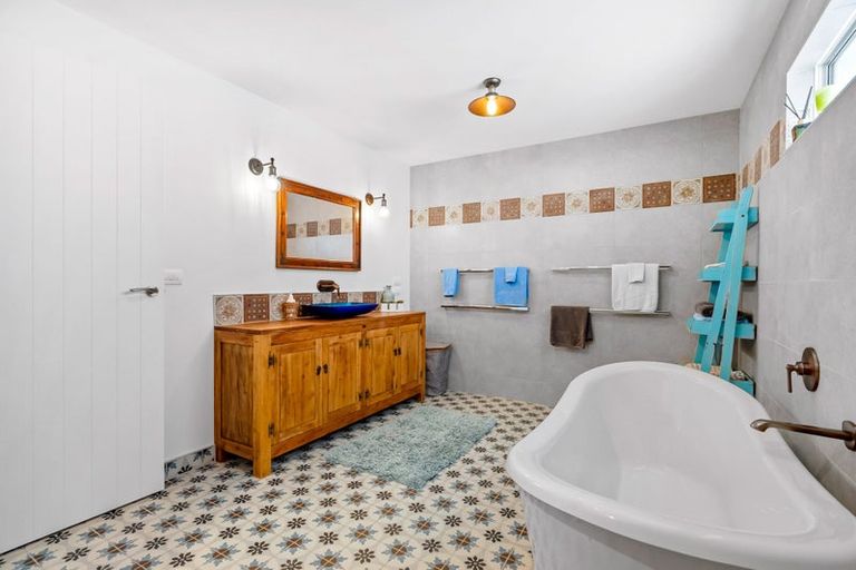 Photo of property in 3 Christie Close, Pataua North, Parua Bay, 0175