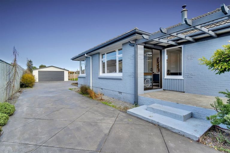 Photo of property in 102 Bassett Street, Burwood, Christchurch, 8083