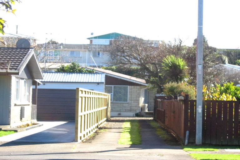 Photo of property in 106 Whatawhata Road, Dinsdale, Hamilton, 3204