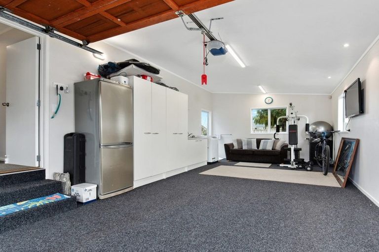 Photo of property in 12 Waimanu Place, Point Wells, Warkworth, 0986