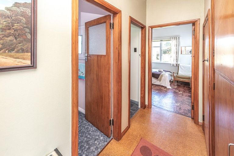 Photo of property in 1 Nikau Street, Tawhero, Whanganui, 4501