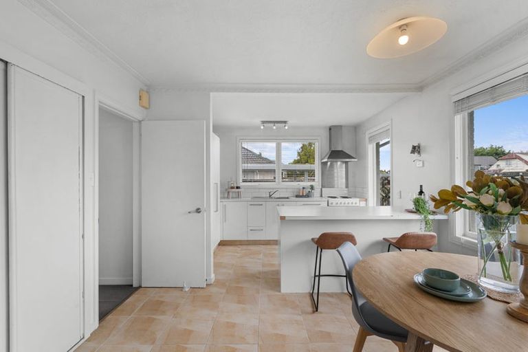 Photo of property in 2/149 Totara Street, Riccarton, Christchurch, 8041