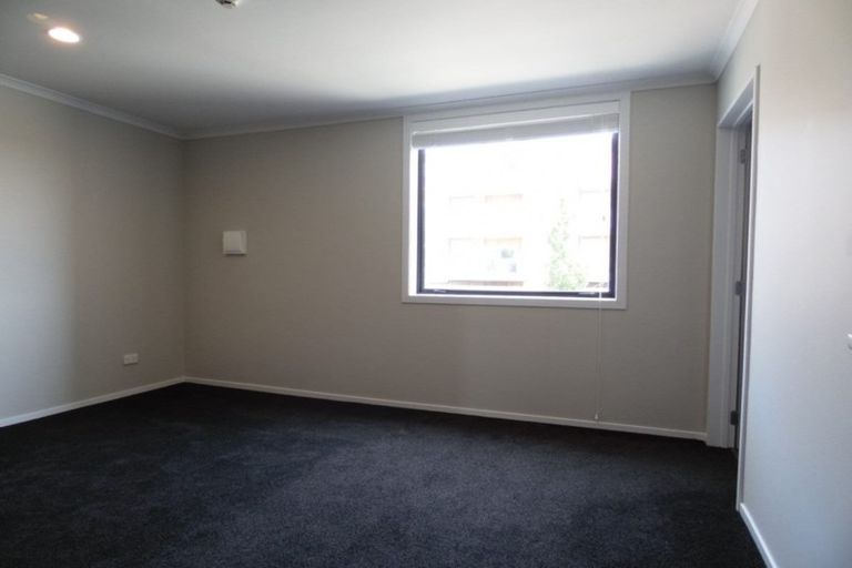 Photo of property in 213 Hobsonville Point Road, Hobsonville, Auckland, 0616