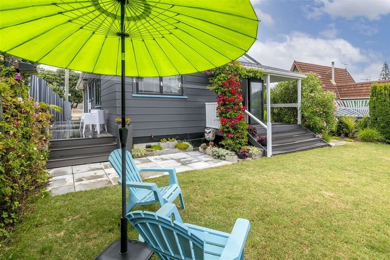 Photo of property in 7 William Street, Waikanae Beach, Waikanae, 5036