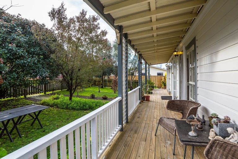 Photo of property in 17 Bethune Street, Featherston, 5710