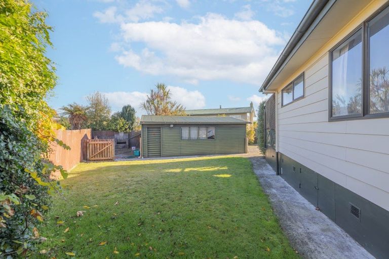 Photo of property in 2/12 Glengarry Place, Hilltop, Taupo, 3330