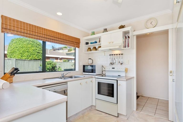 Photo of property in 2 Palm Court, Mount Maunganui, 3116