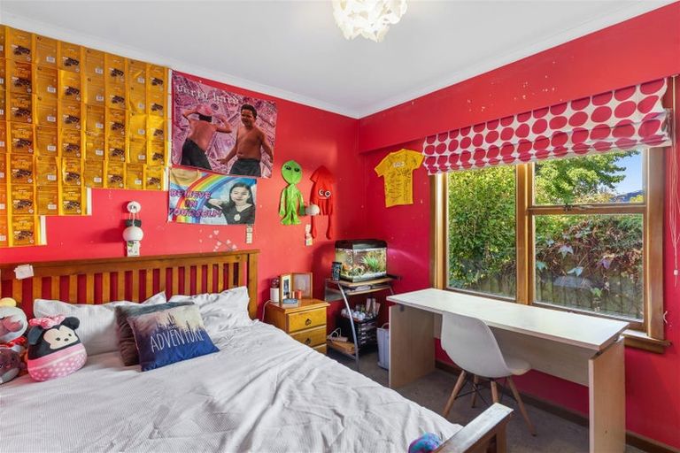 Photo of property in 22 Joyce Crescent, Ilam, Christchurch, 8041