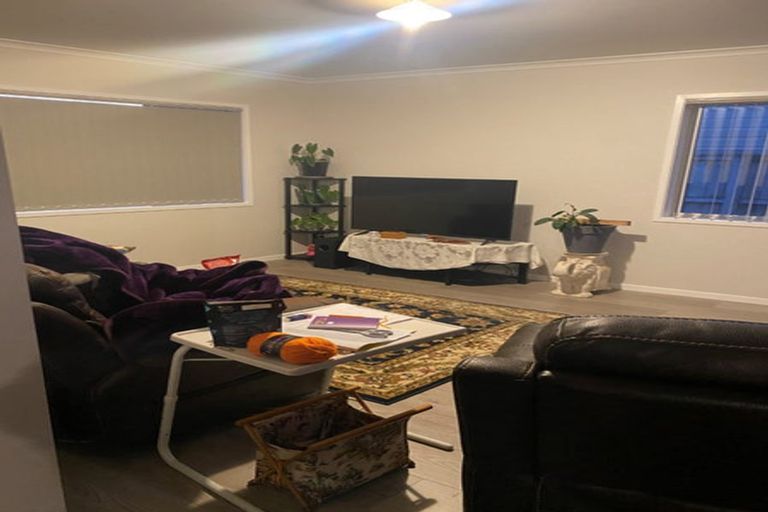 Photo of property in 14a Scott Road, Papakura, 2110