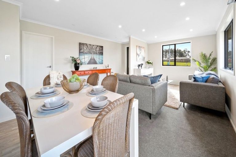 Photo of property in 5 Murray Ward Drive, Te Kauwhata, 3710