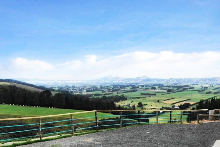 Photo of property in 109 Mckendry Road, Woodside, Outram, 9074