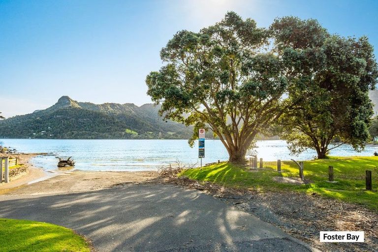 Photo of property in 22 Foster Avenue, Huia, Auckland, 0604