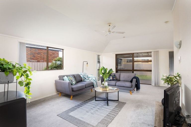 Photo of property in 115 Heta Road, Highlands Park, New Plymouth, 4312