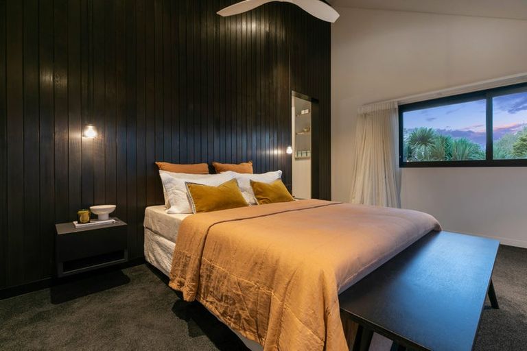 Photo of property in 60 Churchouse Road, Greenhithe, Auckland, 0632