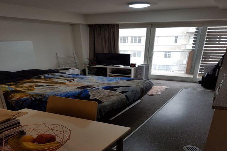 Photo of property in The Peak Apartments, 506/170 Taranaki Street, Te Aro, Wellington, 6011