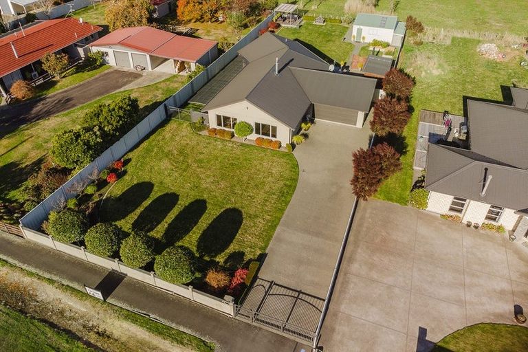 Photo of property in 21 Chamberlain Road, Masterton, 5888