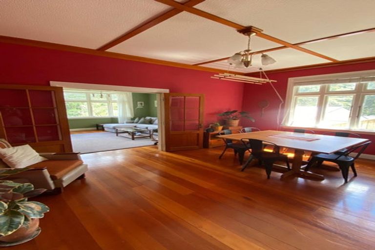 Photo of property in 142 Rakau Road, Hataitai, Wellington, 6021