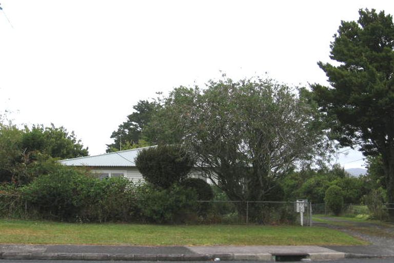 Photo of property in 39 Awaroa Road, Sunnyvale, Auckland, 0612