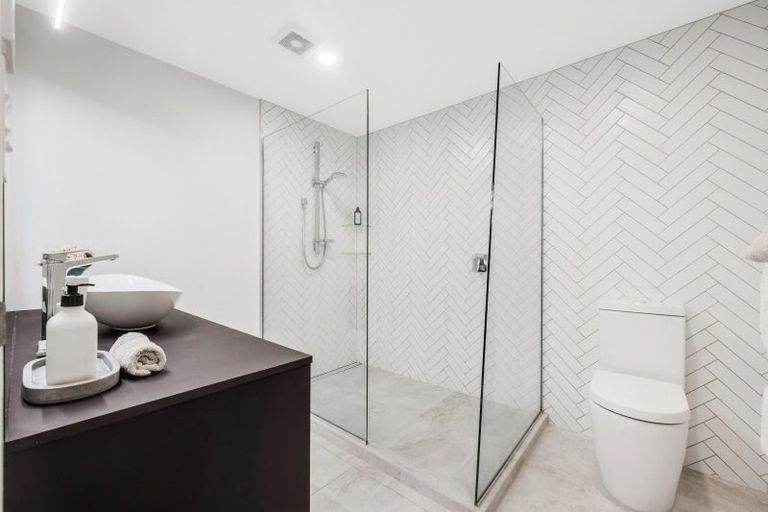 Photo of property in 1/285 Bleakhouse Road, Mellons Bay, Auckland, 2014