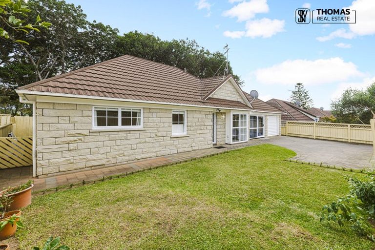 Photo of property in 2/2 Tampin Road, Hillpark, Auckland, 2102