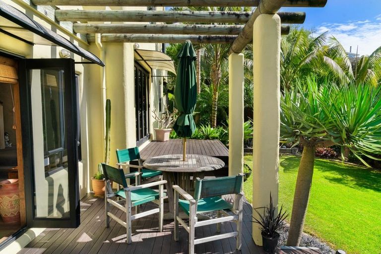 Photo of property in 14 Coral Court, Gulf Harbour, Whangaparaoa, 0930