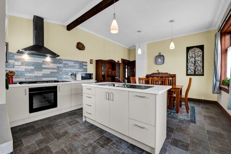 Photo of property in 22 Caledonia Street, Hawera, 4610