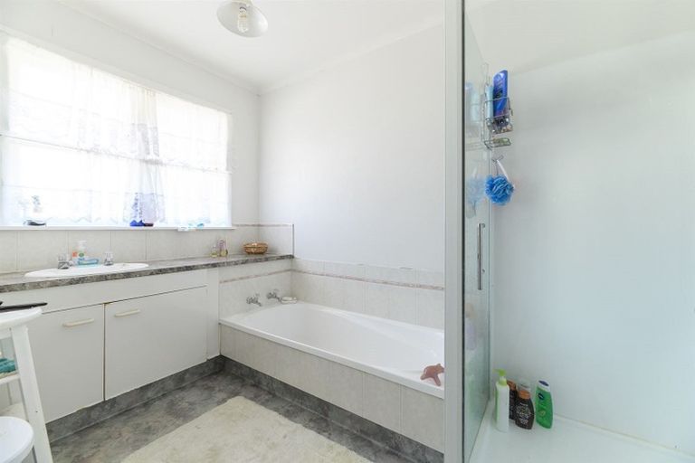 Photo of property in 135 Coronation Road, Hillcrest, Auckland, 0627