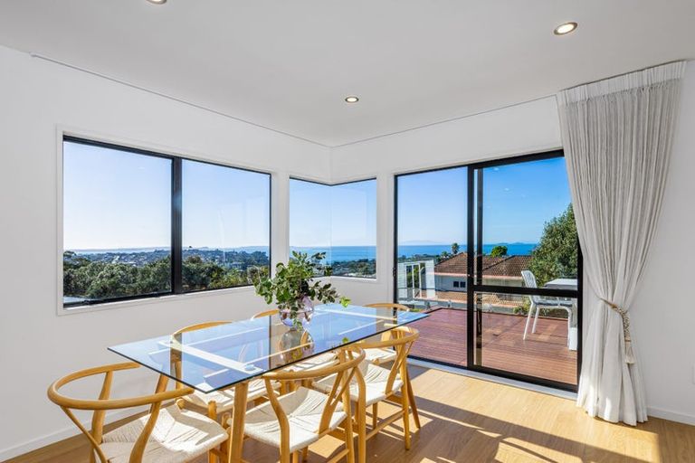 Photo of property in 2/30 Firth Road, Torbay, Auckland, 0630