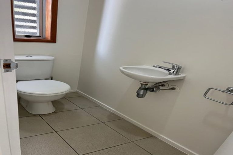 Photo of property in 69 Albionvale Road, Glen Eden, Auckland, 0602