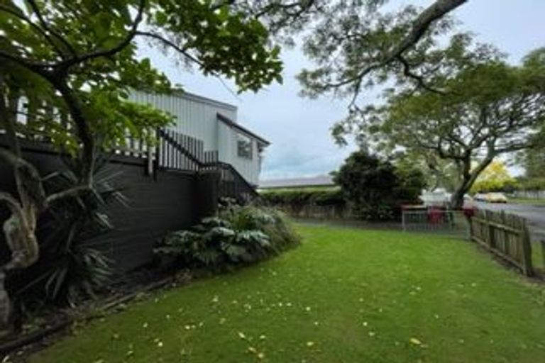 Photo of property in 4 Motuora Road, Manly, Whangaparaoa, 0930