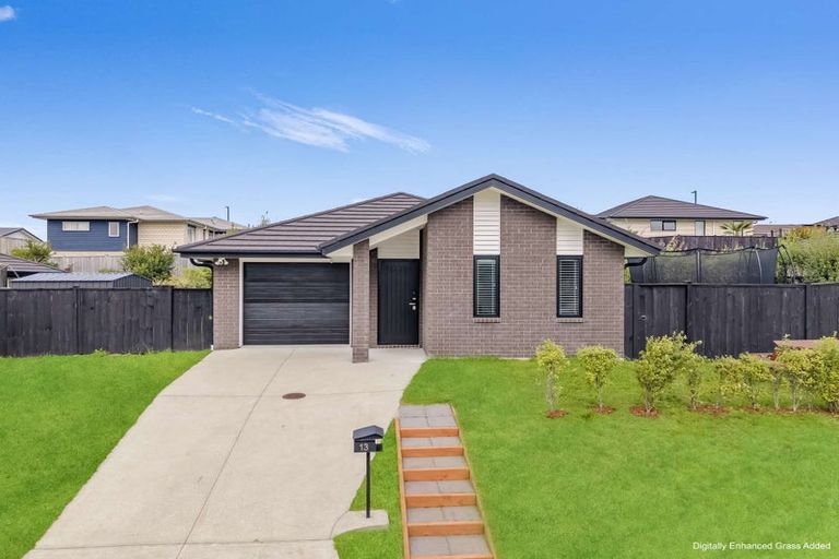 Photo of property in 13 Harry Richards Way, Pokeno, 2402