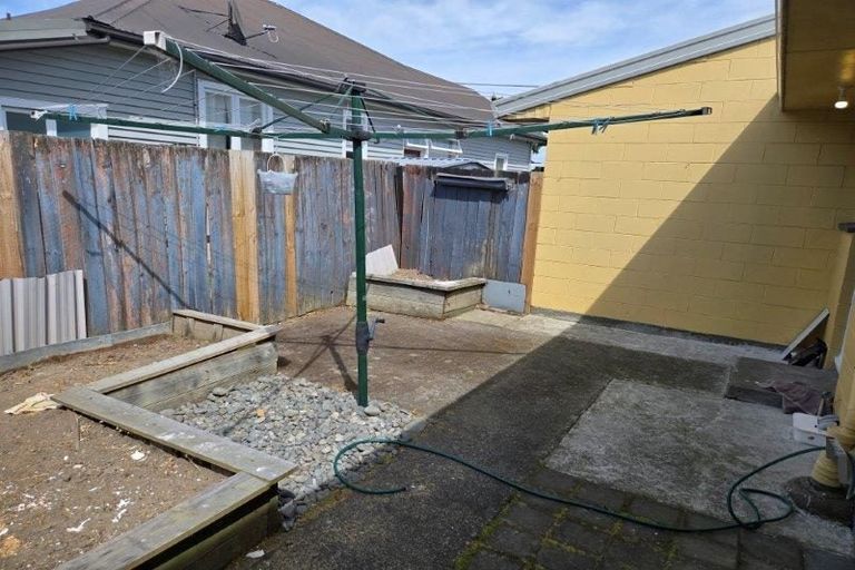 Photo of property in 2/72 Nursery Road, Phillipstown, Christchurch, 8011