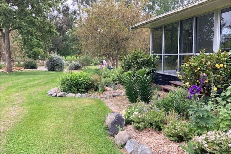 Photo of property in 21 Pleasant Valley Road, Geraldine, 7991