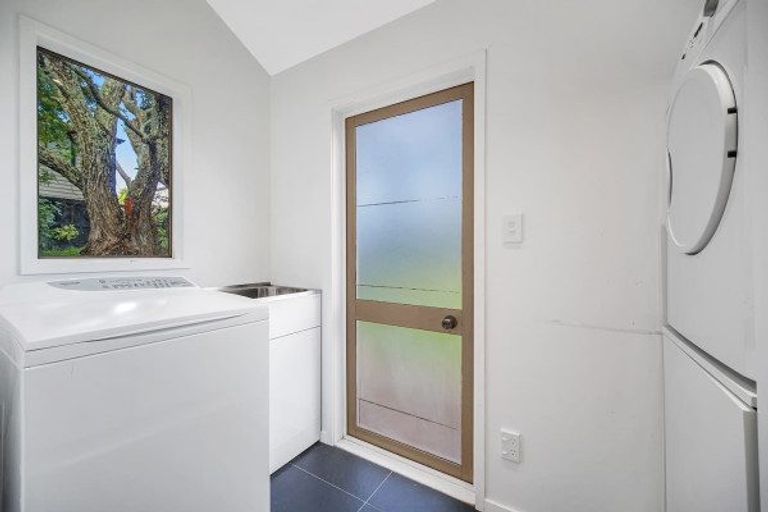 Photo of property in 3 Rewiti Avenue, Takapuna, Auckland, 0622