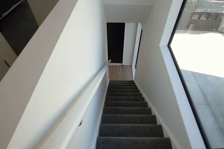 Photo of property in 2/102 Creyke Road, Ilam, Christchurch, 8041