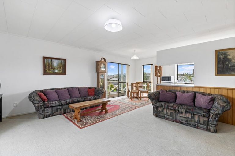 Photo of property in 6 Melia Place, Stanmore Bay, Whangaparaoa, 0932