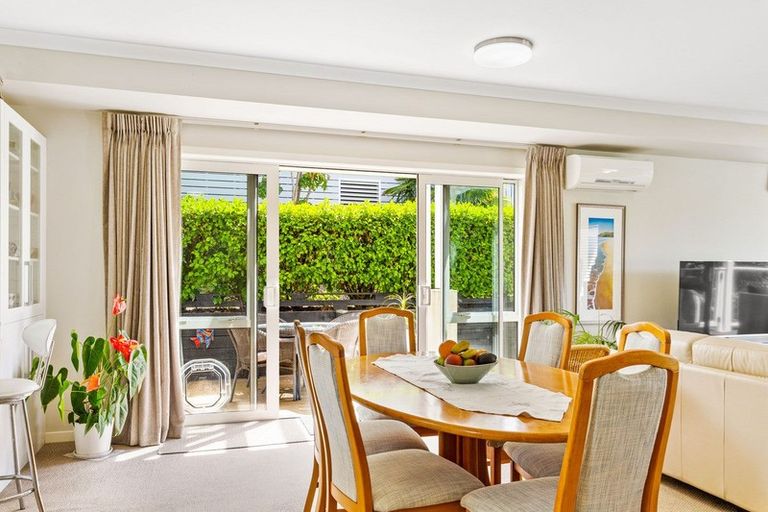 Photo of property in 43 Landmark Terrace, Orewa, 0931