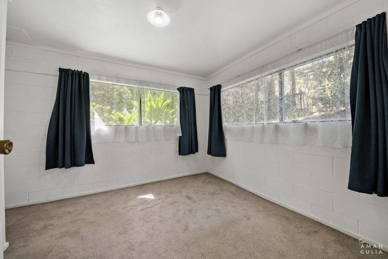 Photo of property in 3 Kathleen Street, Totara Vale, Auckland, 0627