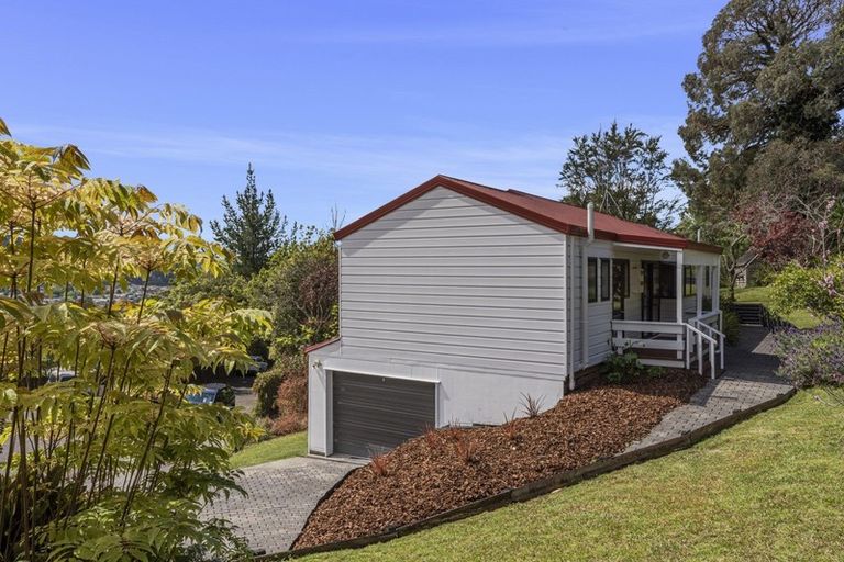 Photo of property in 15 Tikorangi Place, Morningside, Whangarei, 0110