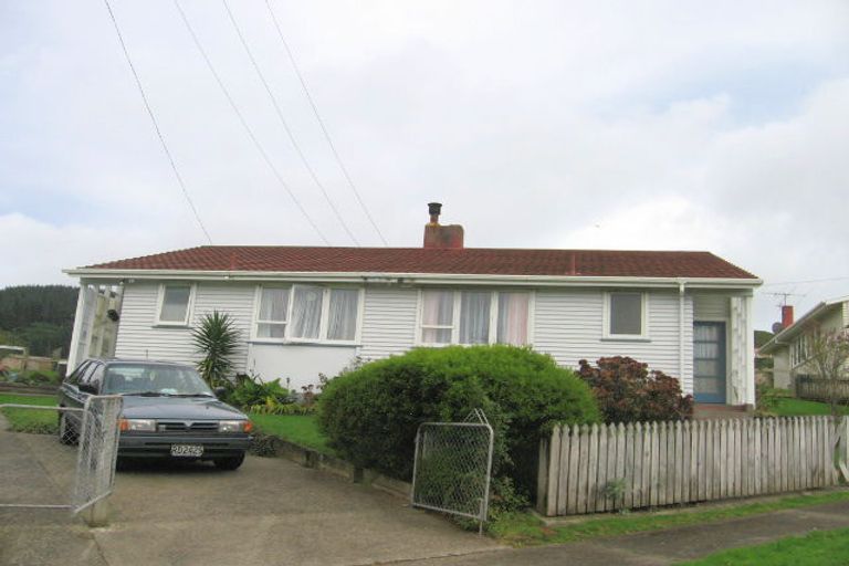 Photo of property in 22 Turkington Street, Tawa, Wellington, 5028