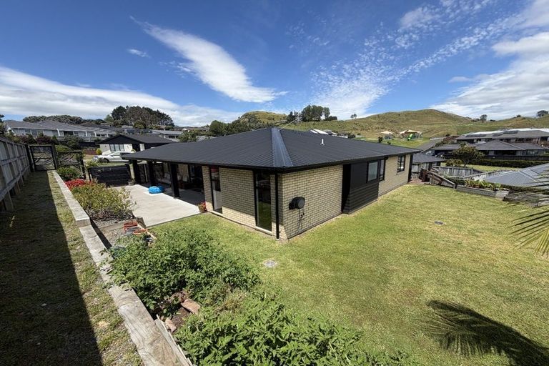 Photo of property in 3 Moira Close, Welcome Bay, Tauranga, 3175