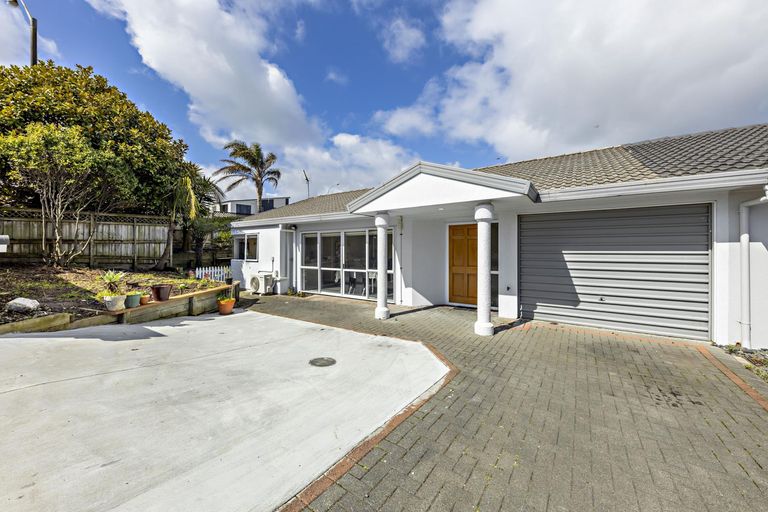 Photo of property in 1/47 Great South Road, Manurewa, Auckland, 2102